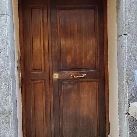 Patio De La Pietonne * Мантон