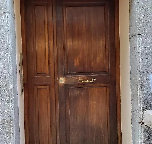 Patio De La Pietonne * מנטון